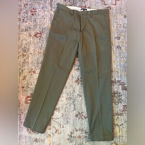 Banana Republic Mason athletic tapered fit 36 x 34 green pant